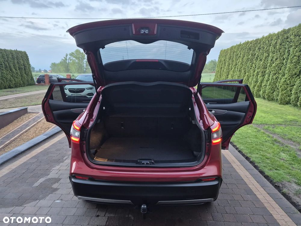 Nissan Qashqai 1.6 DIG-T N-Connecta - 22