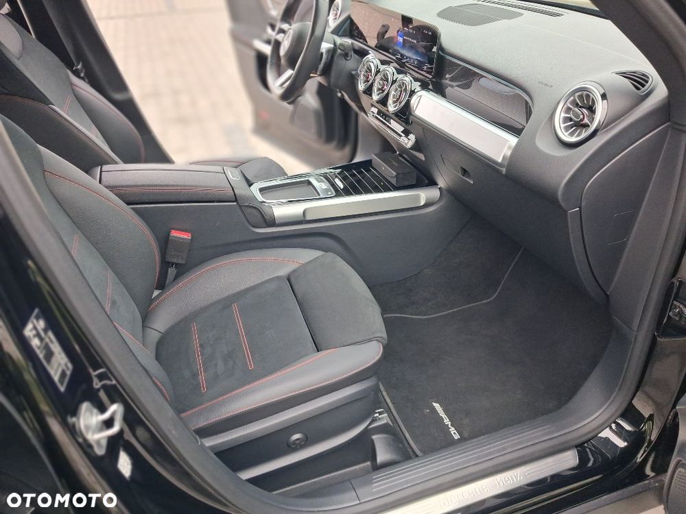 Mercedes-Benz GLB 200 d 4-Matic AMG Line 8G-DCT - 22