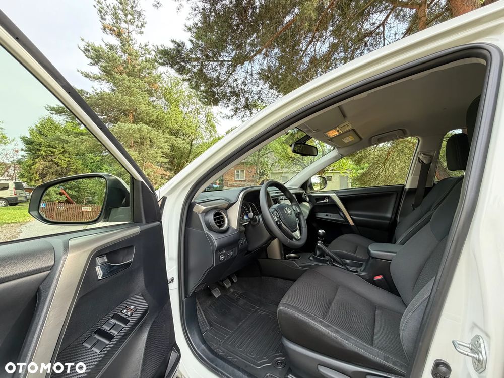 Toyota RAV4 2.0 Premium EU6 - 12
