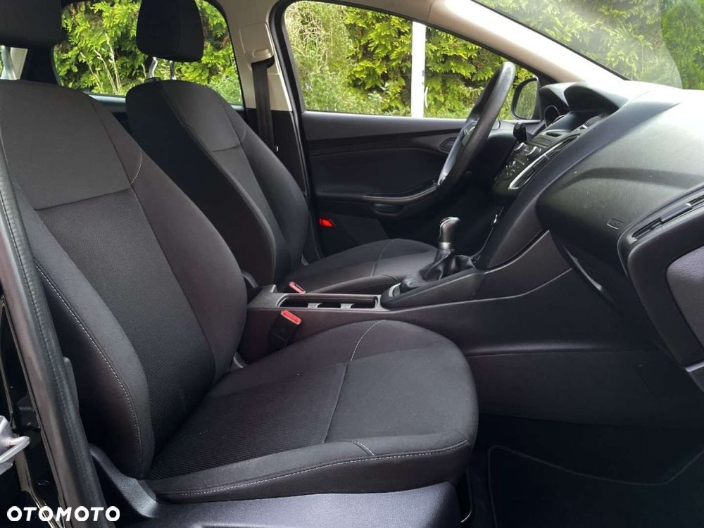 Ford Focus - 25