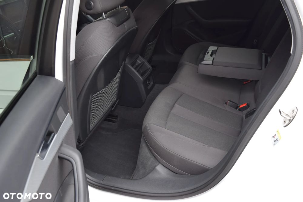 Audi A4 Avant 2.0 TFSI ultra sport - 35