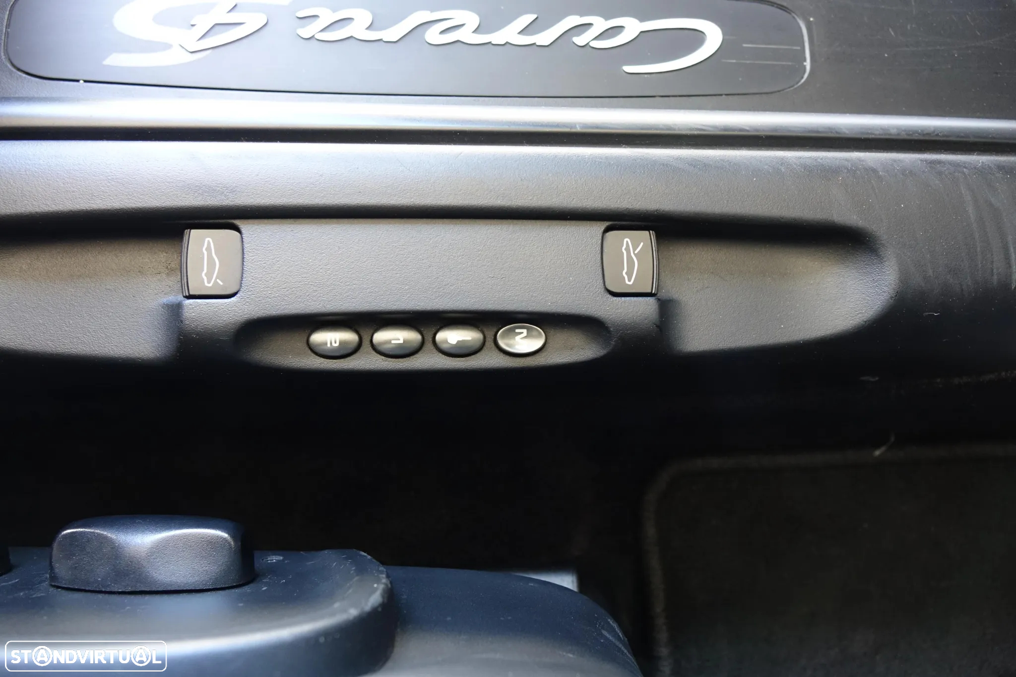 Porsche 911 (996) Carrera 4 S - 30