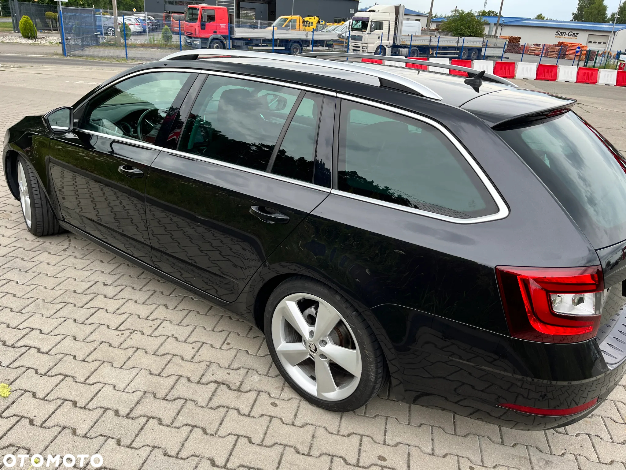 Skoda Octavia 2.0 TDI DSG Style - 2