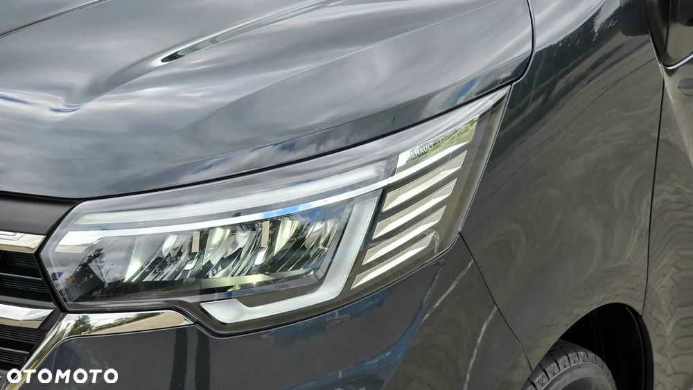 Renault Trafic - 23
