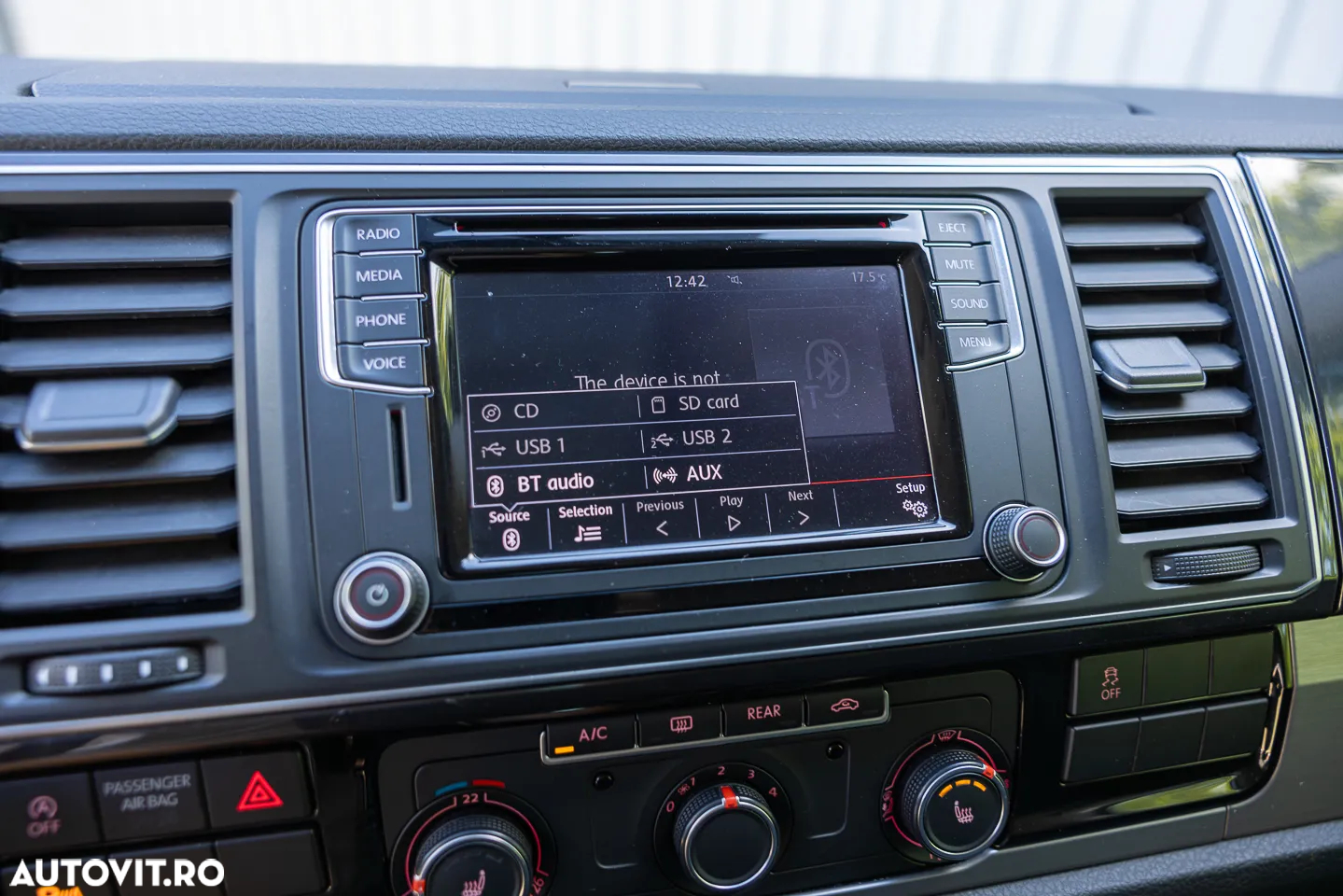 Volkswagen Multivan - 39