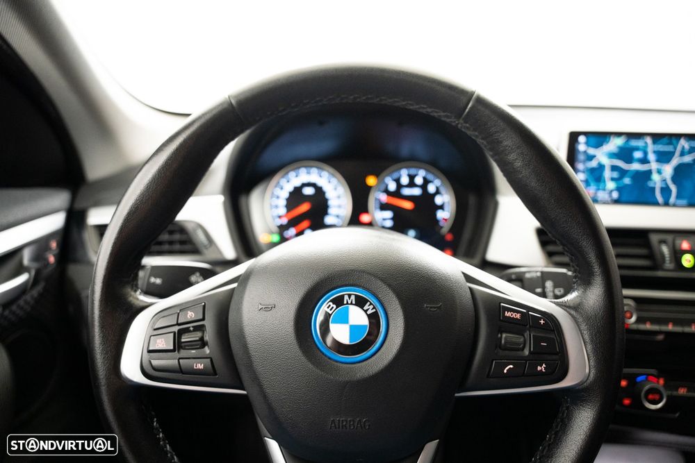 BMW X1 25 e xDrive Corporate Edition - 9