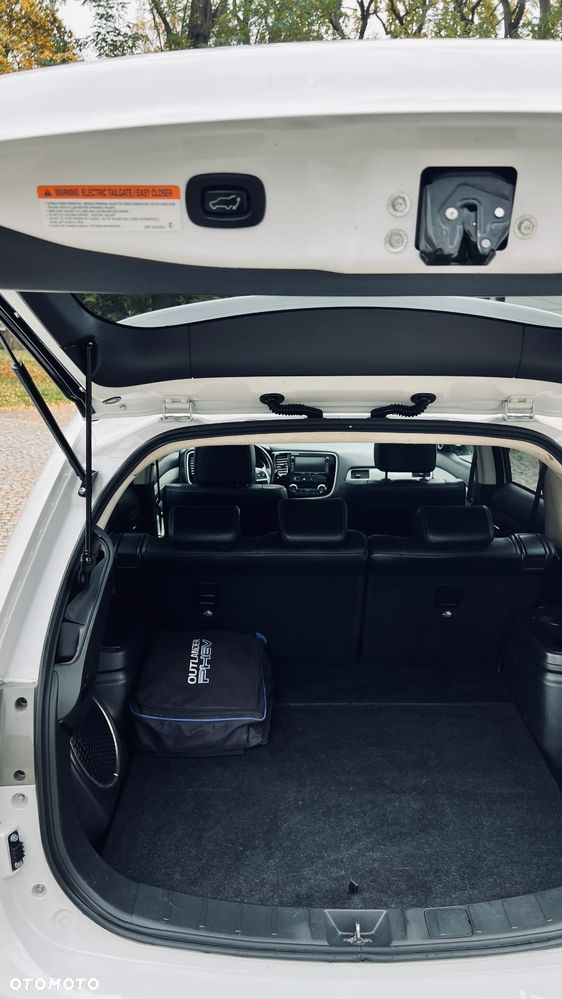 Mitsubishi Outlander - 19