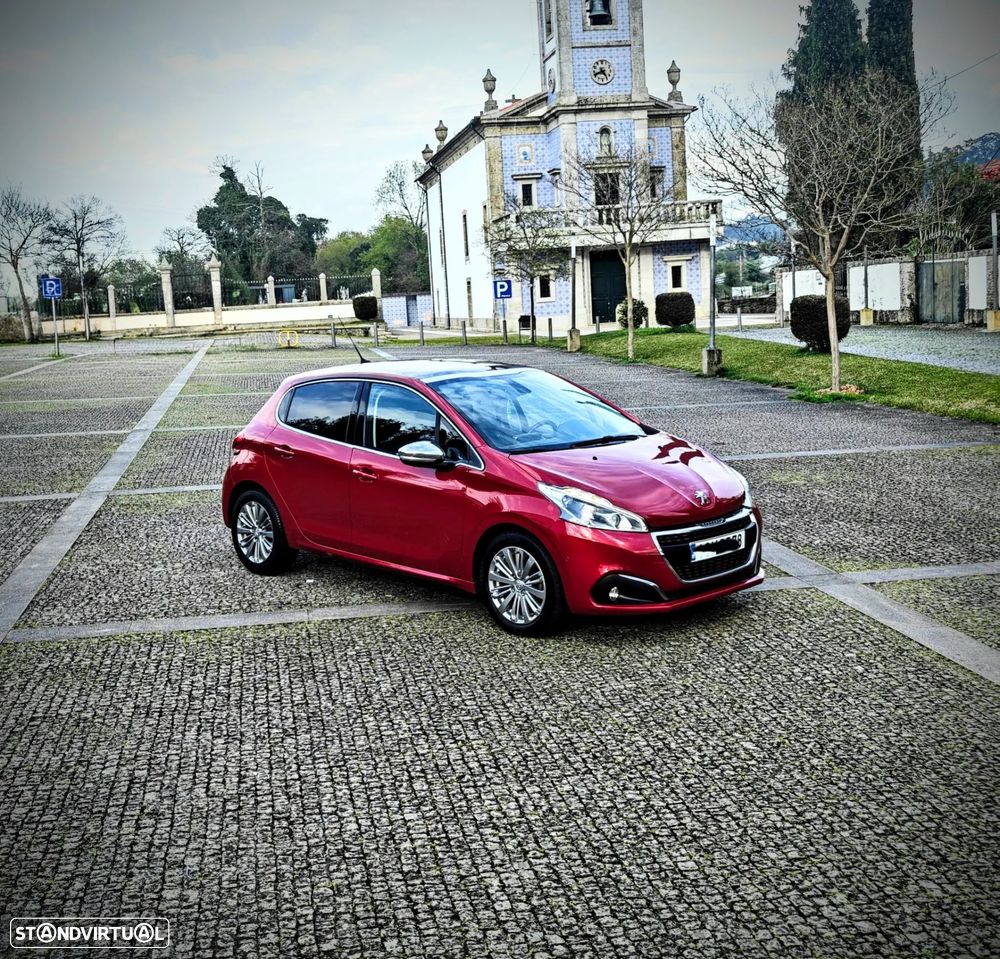 Peugeot 208 1.2 PureTech GT Line - 18