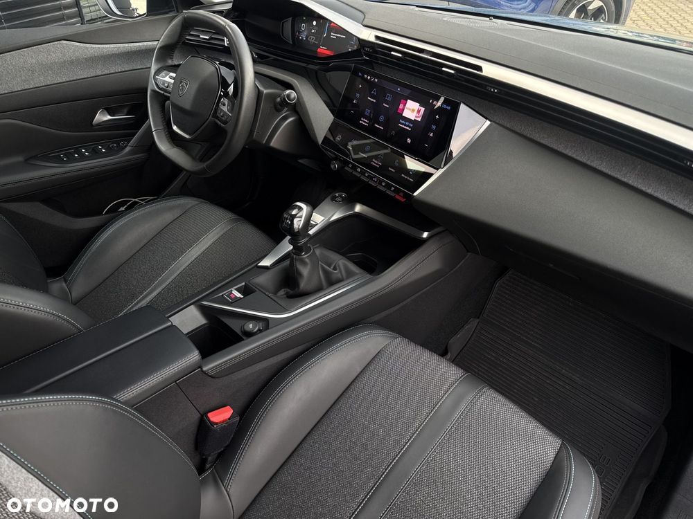 Peugeot 308 1.2 PureTech Allure S&S - 15