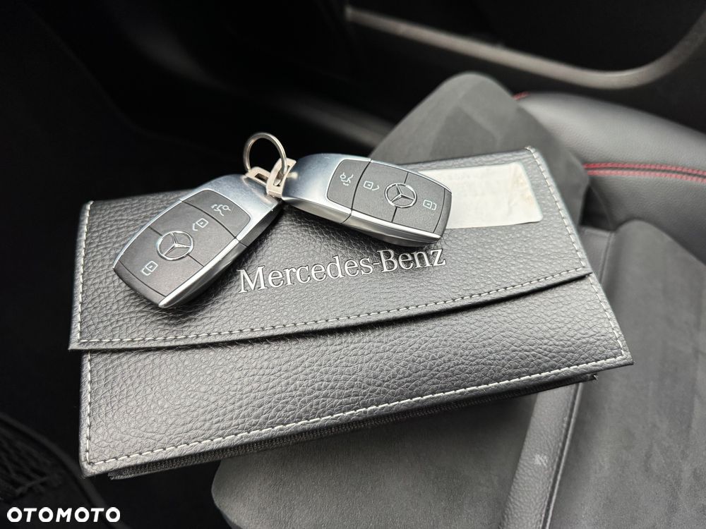 Mercedes-Benz GLB 250 4Matic 8G-DCT AMG Line - 31