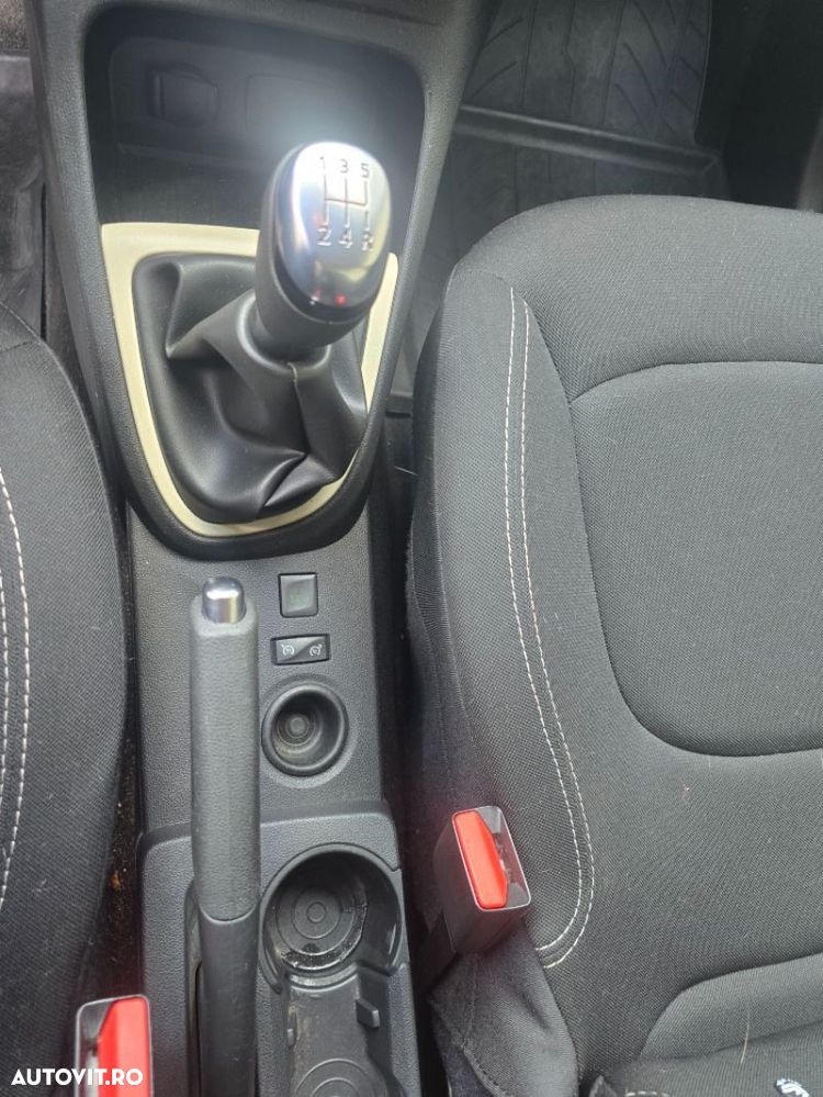 Renault Captur - 19