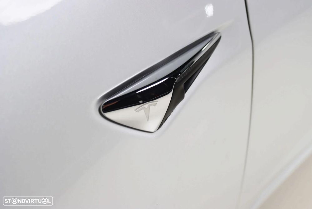 Tesla Model 3 Long-Range Dual Motor AWD - 9