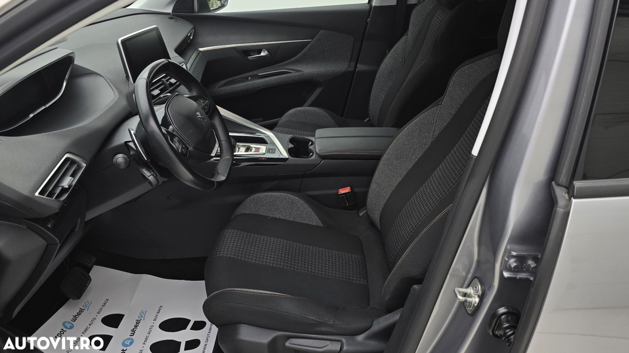 Peugeot 5008 - 12
