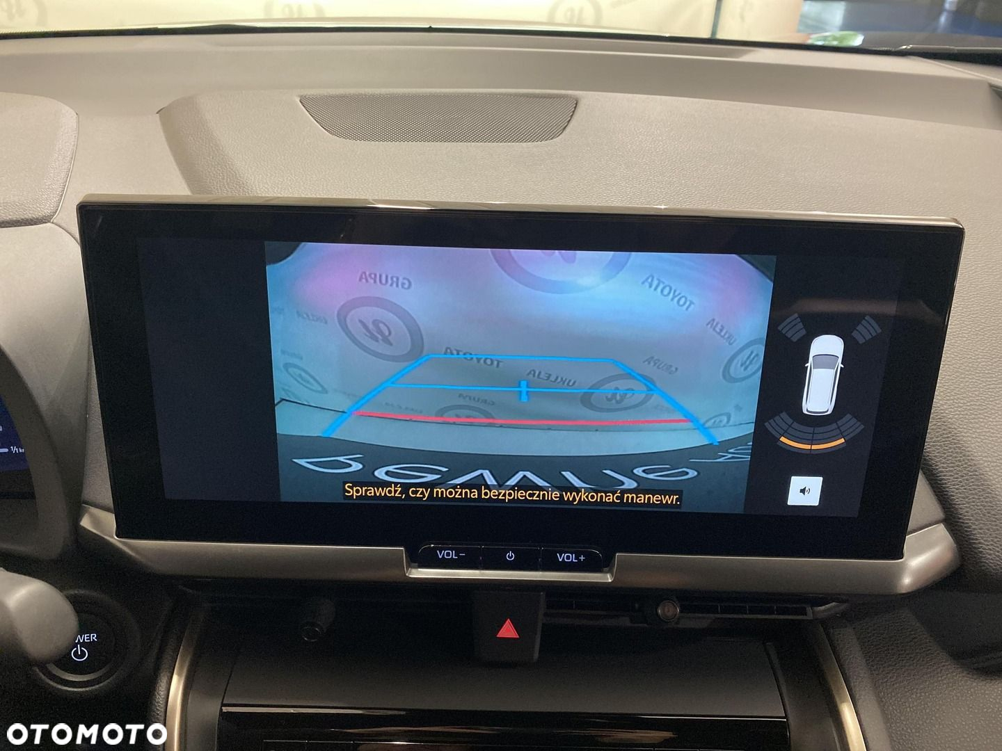 Toyota C-HR - 17