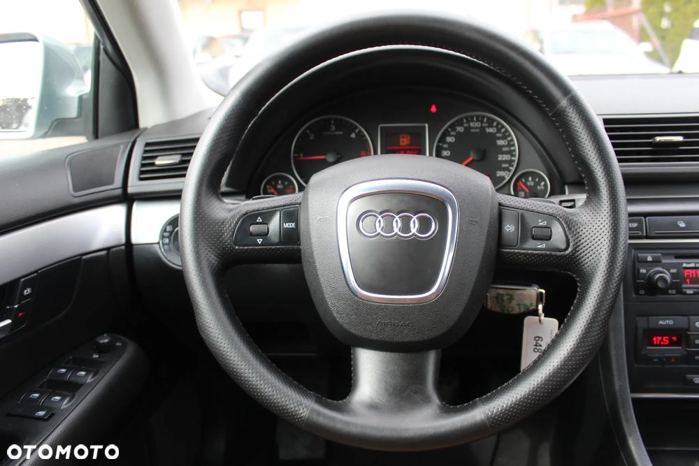 Audi A4 Avant - 15