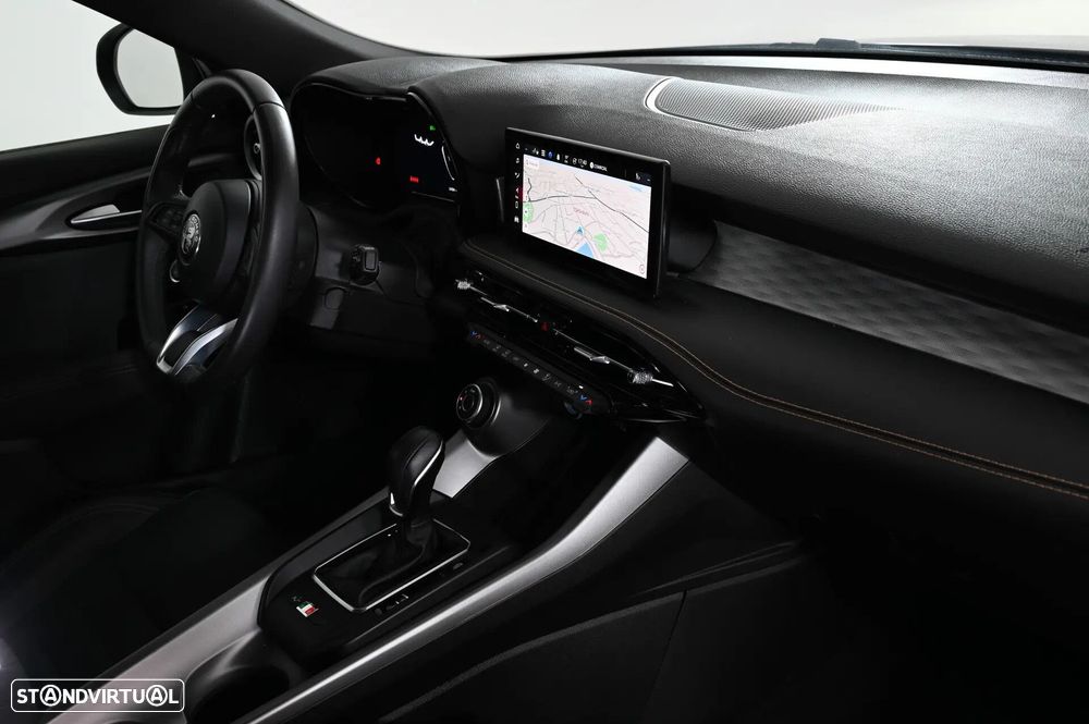 Alfa Romeo Tonale 1.5 Hybrid Sprint - 24
