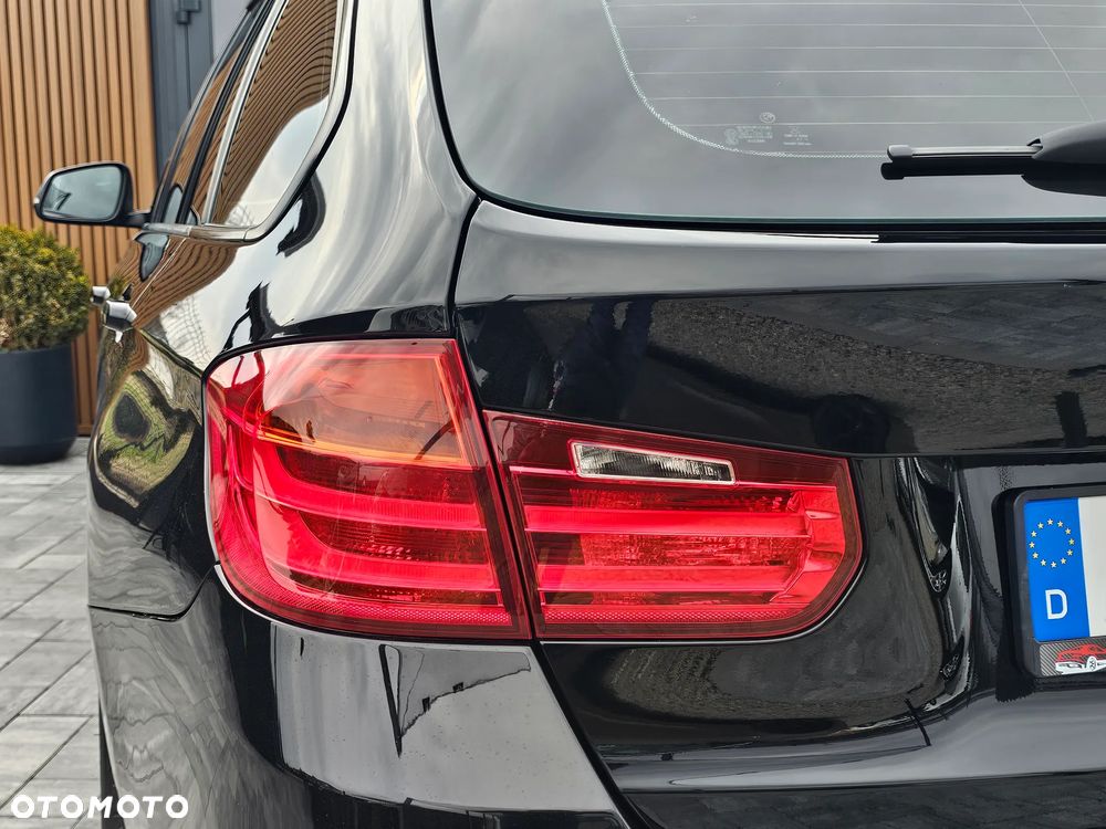 BMW Seria 3 320d DPF Edition Sport - 39