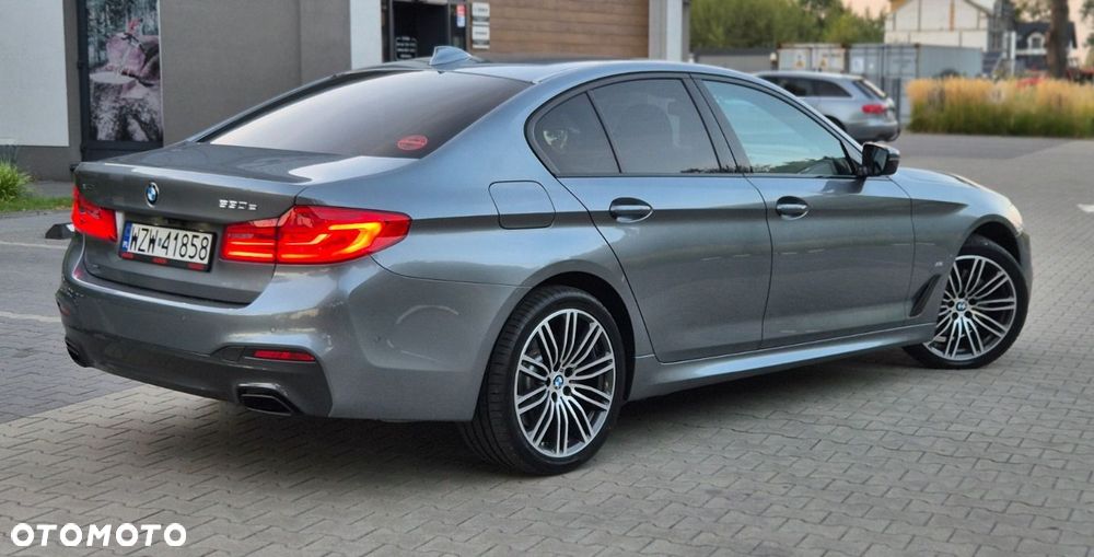 BMW Seria 5 530e iPerformance xDrive M Sport sport - 31