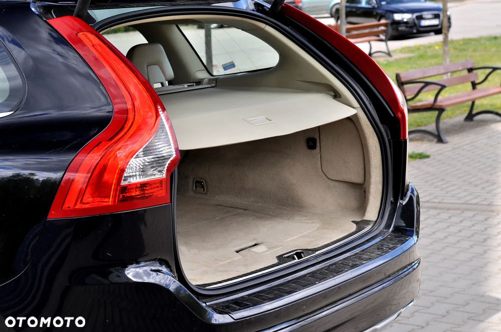 Volvo XC 60 D4 AWD Summum - 13