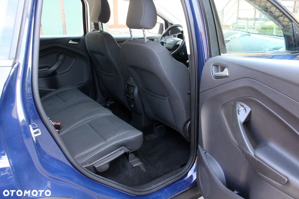 Ford Kuga 1.5 EcoBoost 2x4 Trend - 12