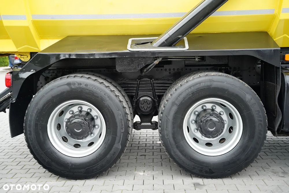 MAN TGS 35.460 / 8x4 / WYWROTKA 5.8 M / HYDROKLAPA / NAVI / 2018 ROK - 23