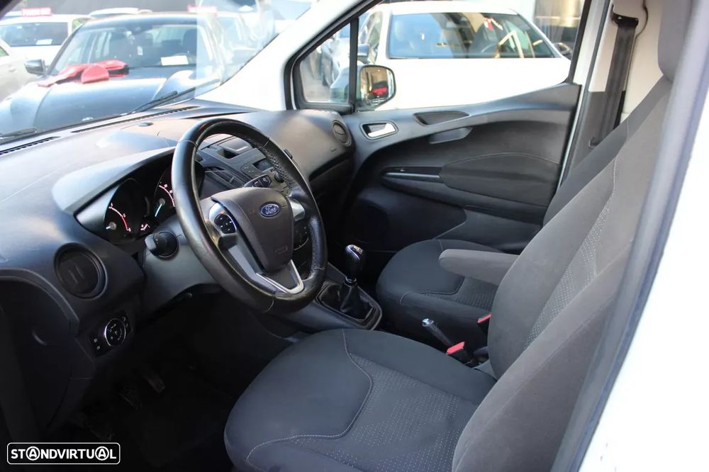 Ford transit-courier-i - 5