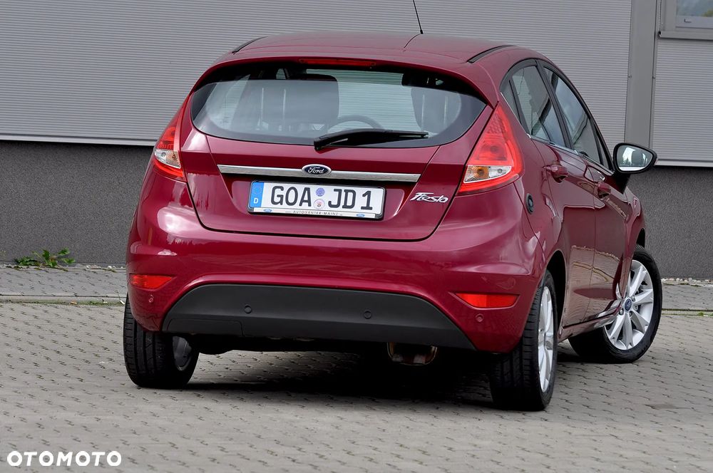 Ford Fiesta 1.6 Ti-VCT Titanium - 21