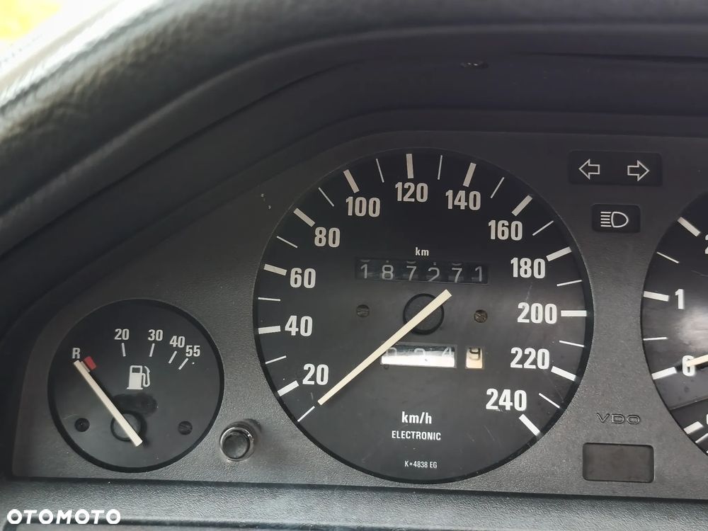 BMW Seria 3 316i - 22