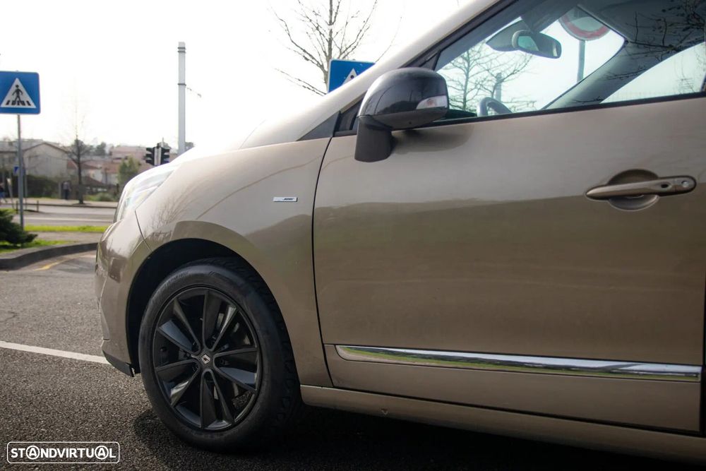 Renault Scénic 1.5 dCi Bose Edition SS - 14