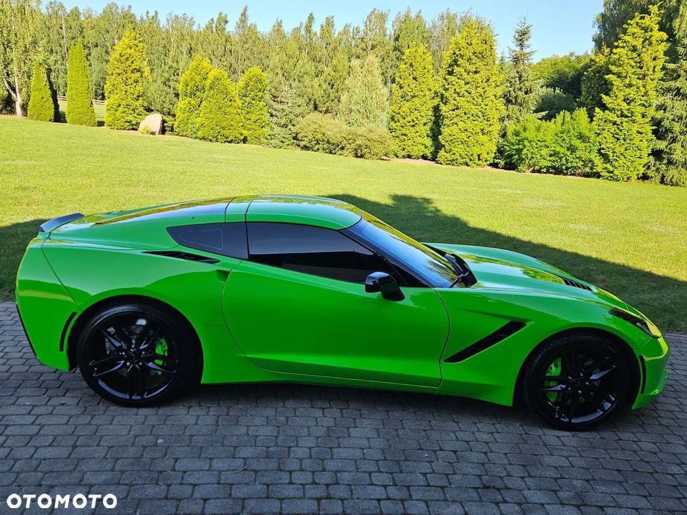Chevrolet Corvette - 15