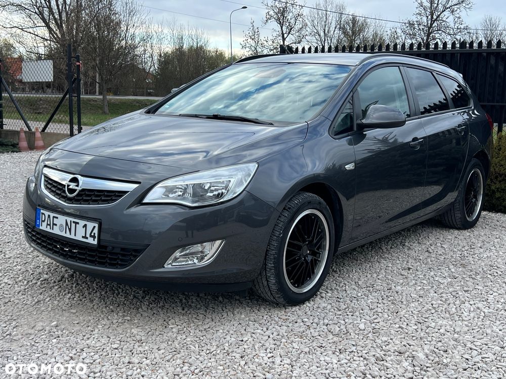 Opel Astra 1.4 Turbo Color Edition - 1