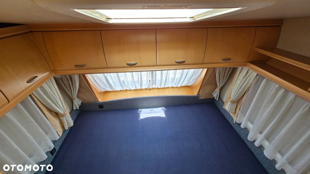 Hobby 440 De  Luxe na B 1200kg Markiza TV Łazienka - 9