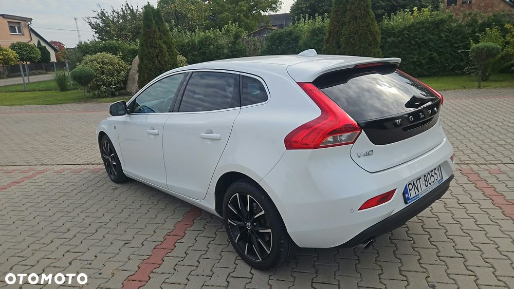 Volvo V40 2016 photo 4
