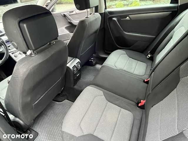 Volkswagen Passat Variant - 6