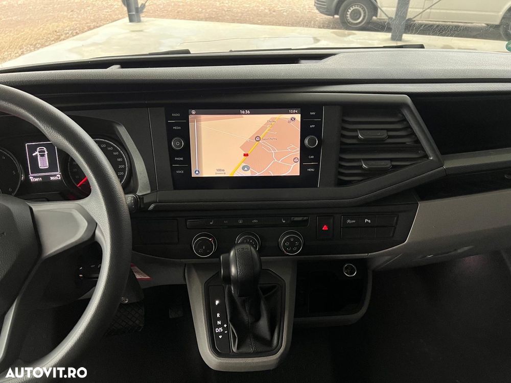 Volkswagen Transporter T6 DSG Lang - 6