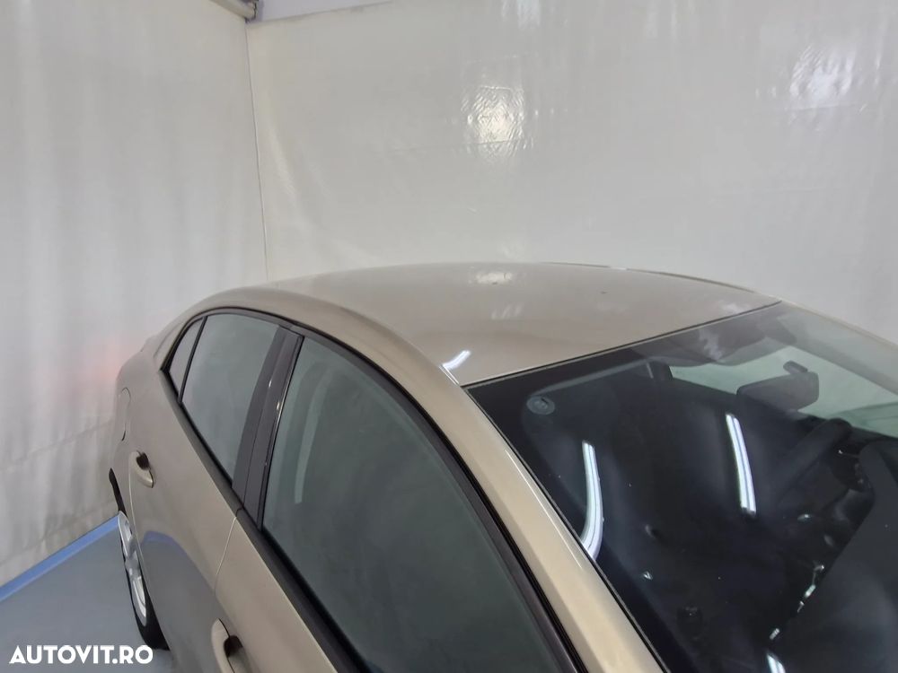 Renault Megane TCe Business - 19