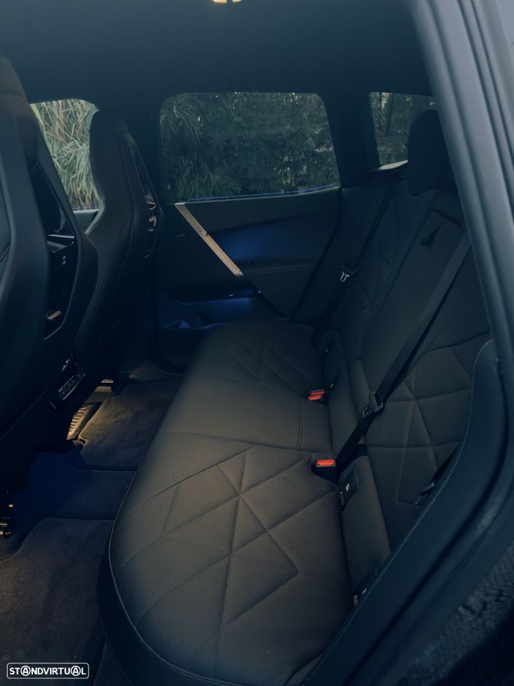 BMW iX xDrive40 — fotografia 20