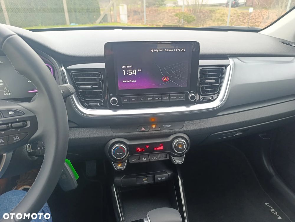 Kia Stonic 1.0 T-GDI L Business Line DCT - 16