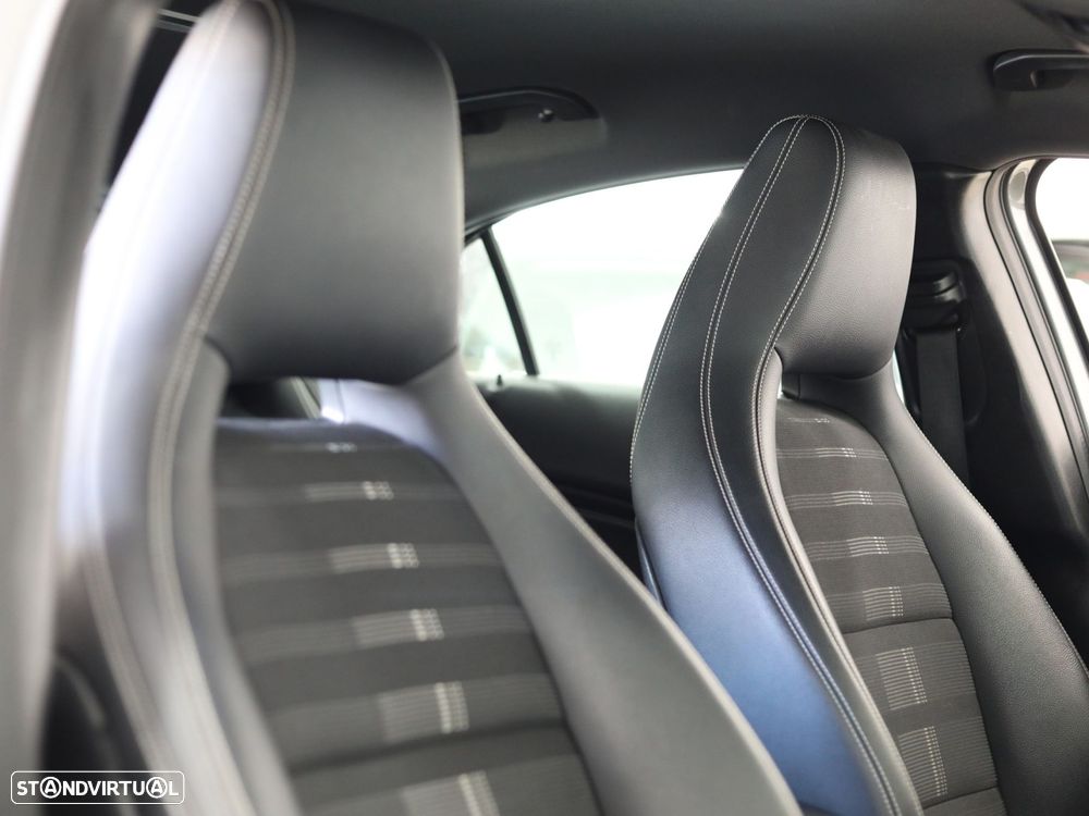 Mercedes-Benz A 180 d AMG Line Aut. - 12