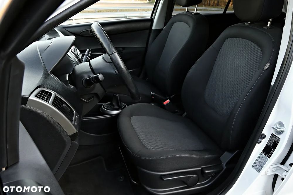 Hyundai i20 1.25 Comfort - 30