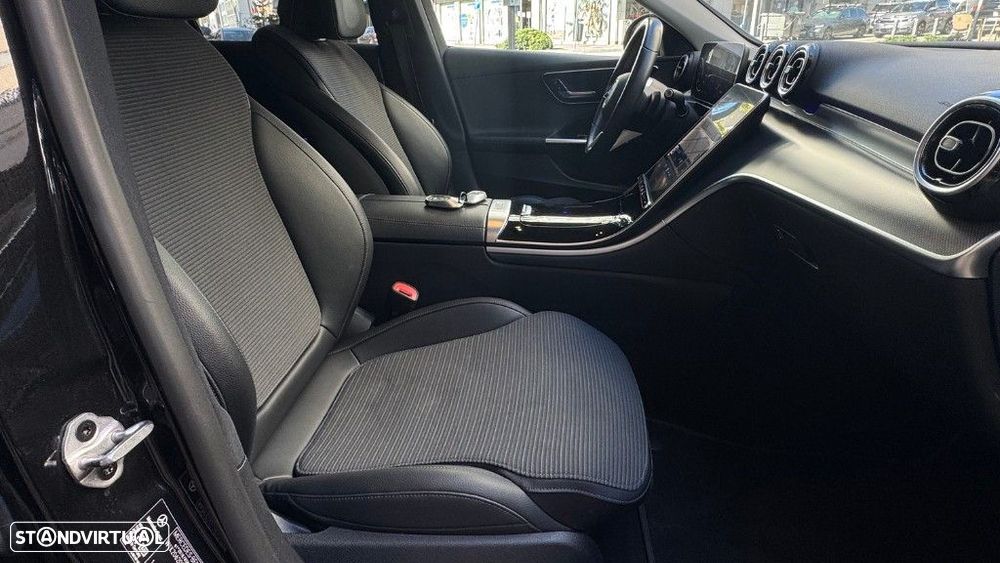 Mercedes-Benz C 200 d 9G-TRONIC Edition Avantgarde — fotografia 17