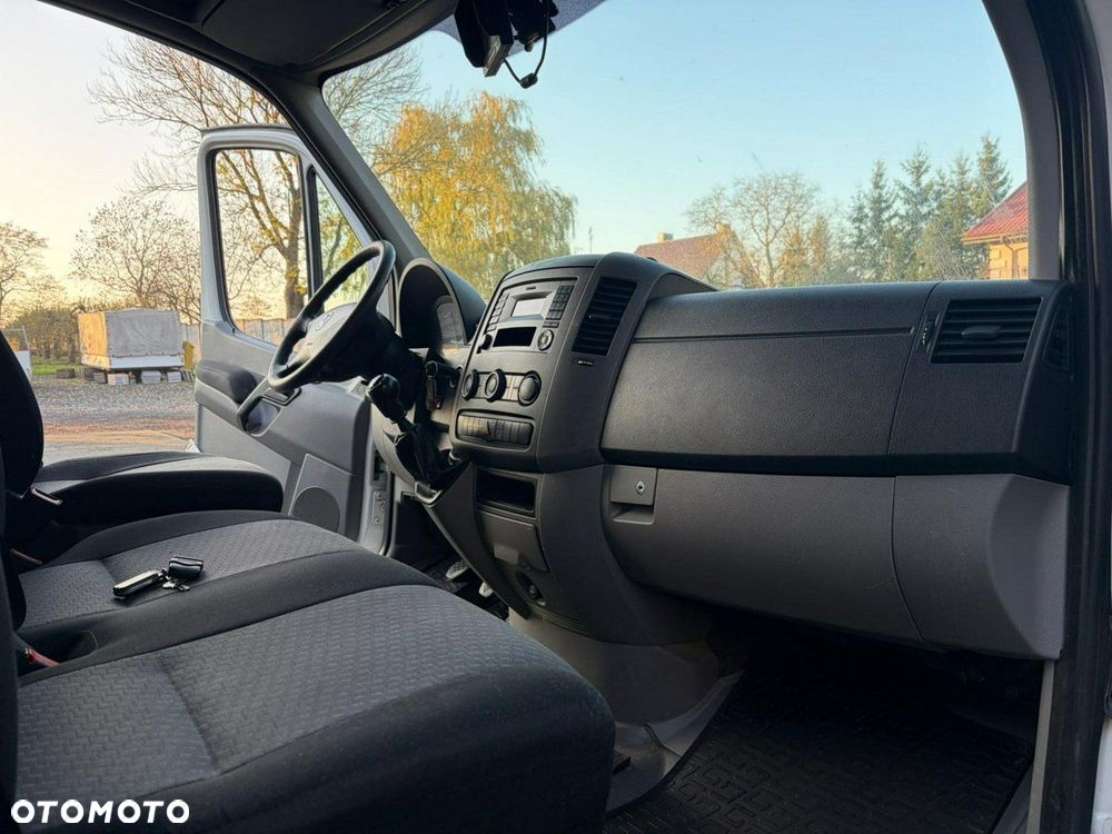 Volkswagen Crafter - 11