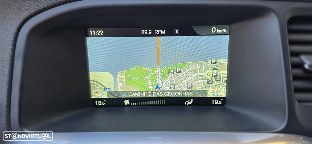 Volvo V60 2.0 D3 VOR Geartronic - 23