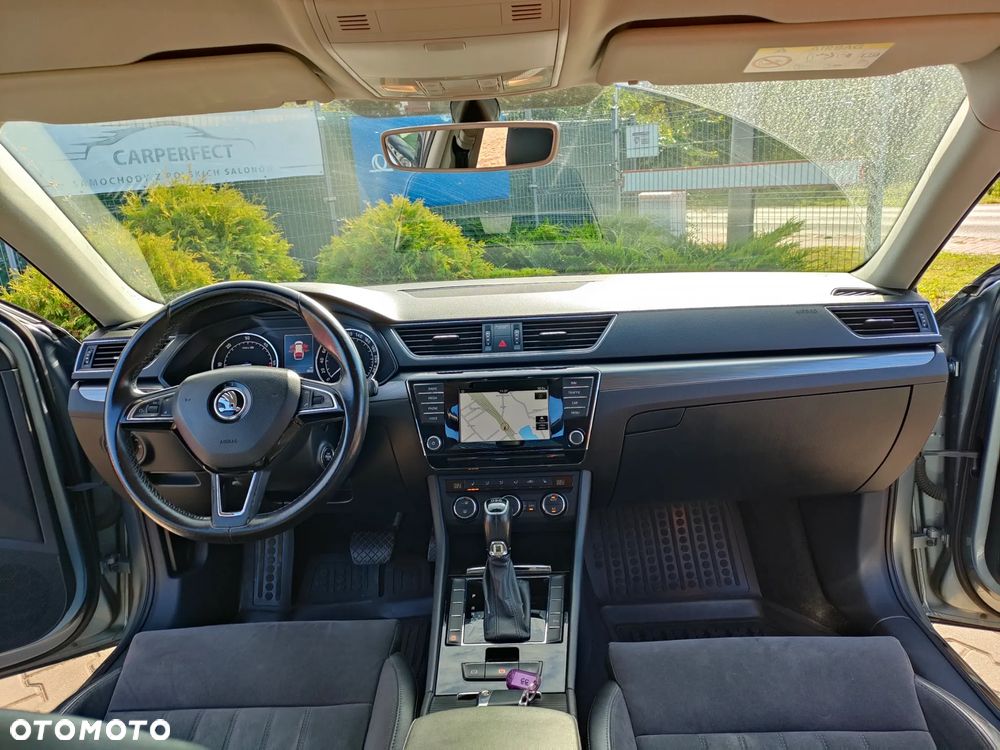 Skoda Superb 2.0 TDI DSG Premium Edition - 23