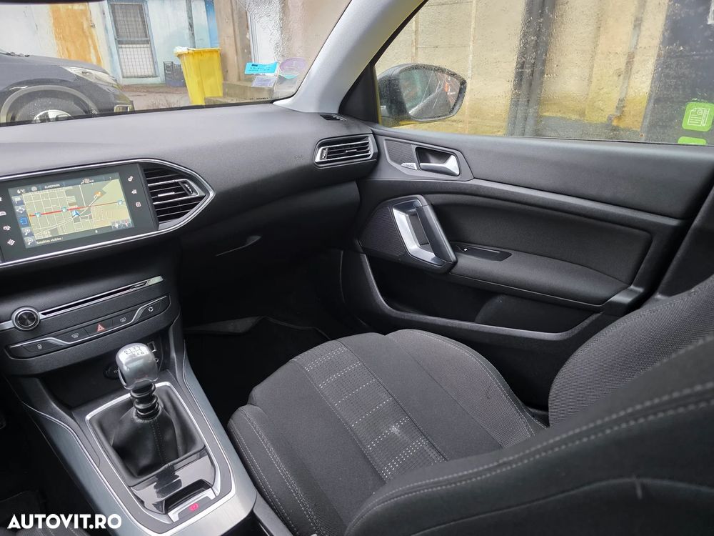 Peugeot 308 PureTech 130 EAT6 Stop & Start Allure - 15