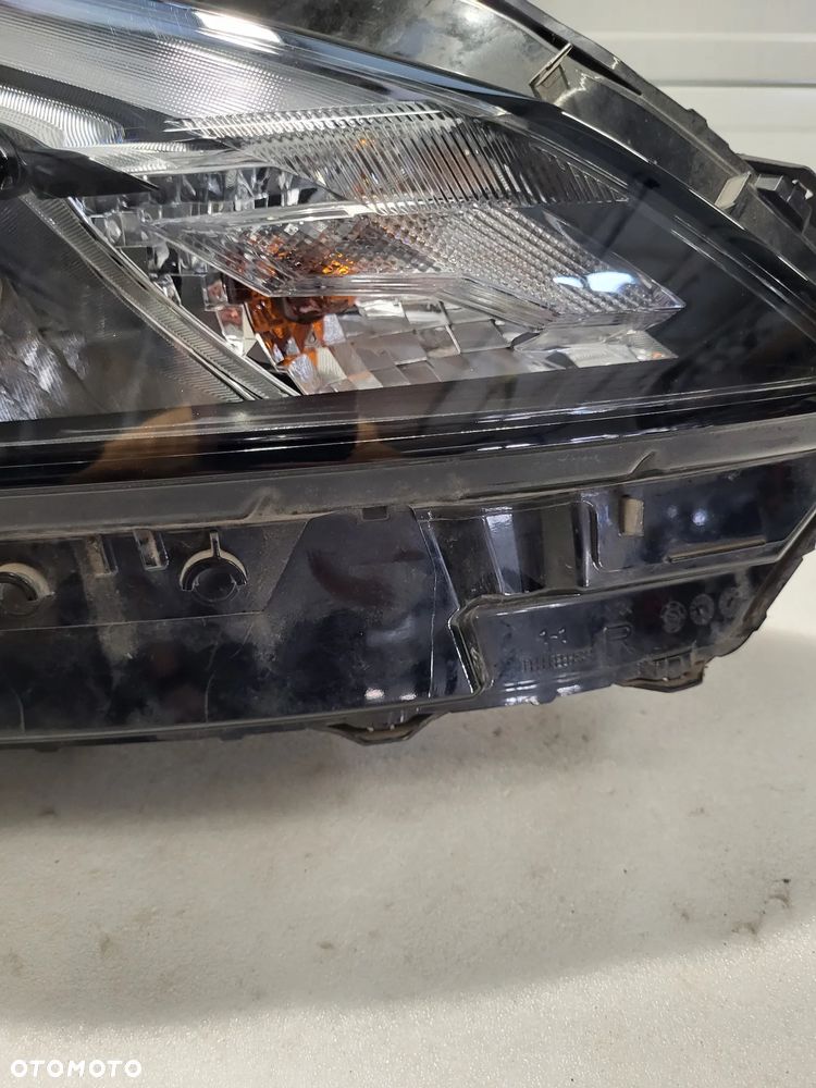 Nissan Qashqai J12 FULL LED PRZÓD STRONA PRAWA  100-8D02G - 2