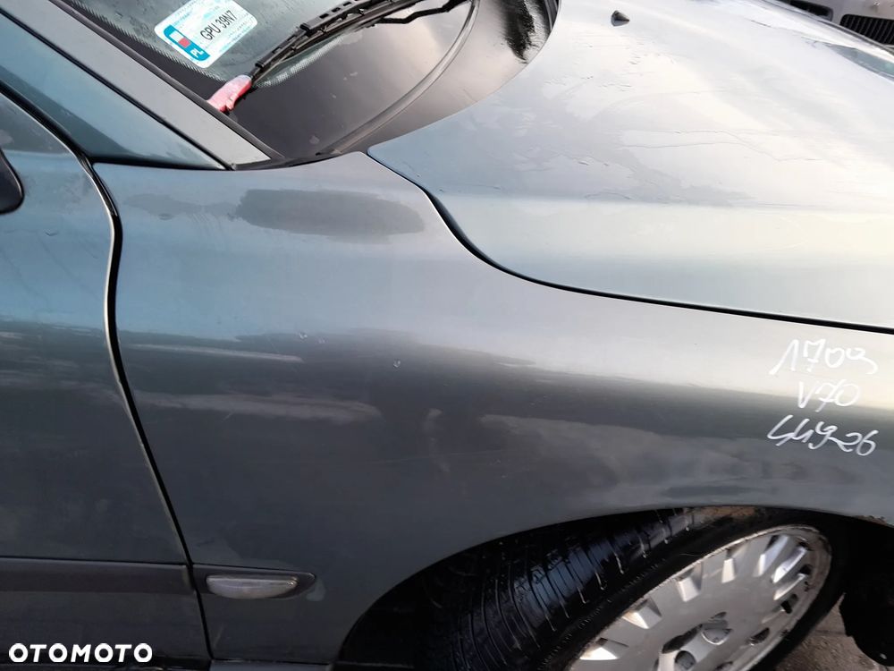 VOLVO V70 BŁOTNIK PRAWY PRZEDNI PRAWY PRZÓD KOLOR: 449-26 - 2