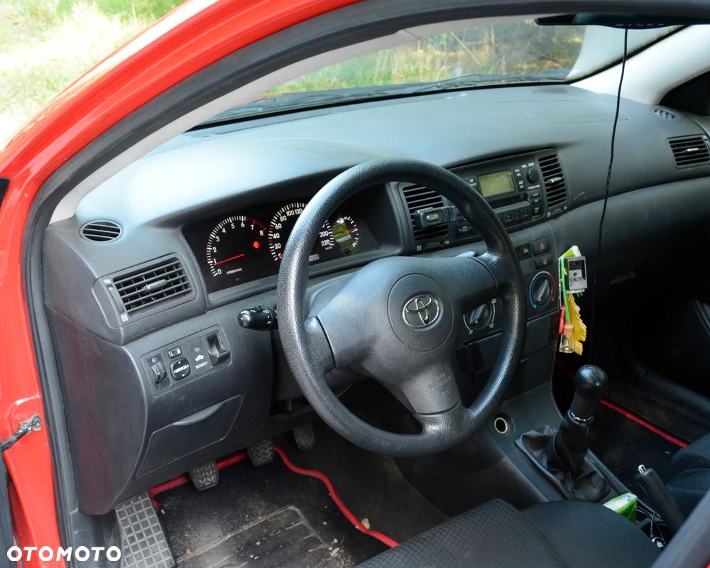 Toyota Corolla - 10