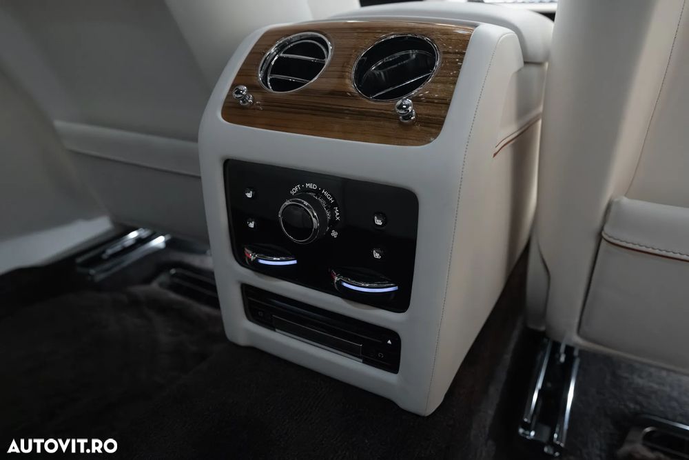 Rolls-Royce Ghost Standard - 23