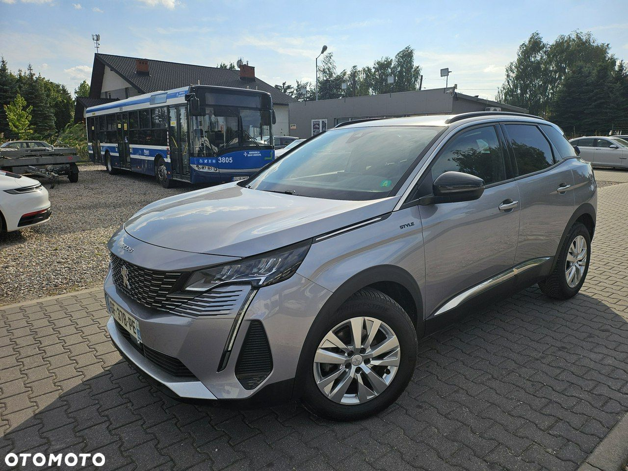 Peugeot 3008 1.5 BlueHDi Allure Pack S&S EAT8 - 17